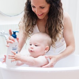 Biolane Topilane AD Huile Nettoyante Protectrice 350 ml | BigPara Tunisie